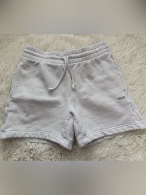 Aritzia TNA Cozy Fleece Boyfriend Sweat Shorts White Size Small